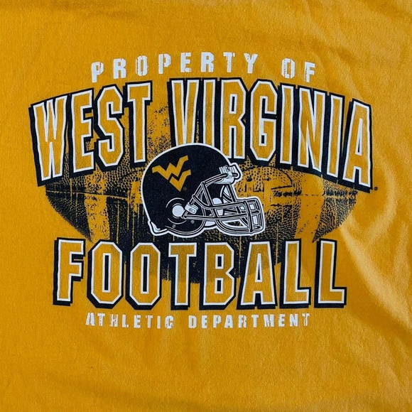 Vintage West Virginia University WVU Football Collegiate Graphic T-shirt - Picture 3 of 4